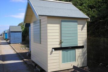 Cream 2.4m x 1.8m Beach Hut @ Cromer, Norfolk