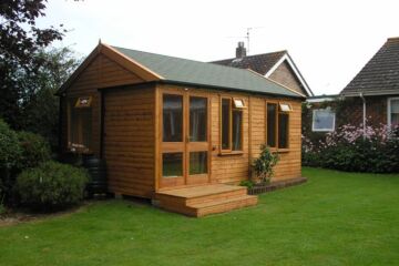 Accommodation 4.5m x 3m Garden Office Studio used as Granny Annexe